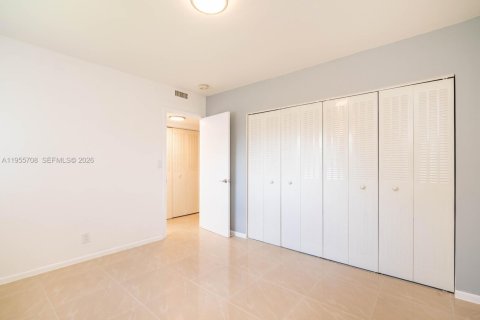 Condo in Davie, Florida, 2 bedrooms  № 2027187 - photo 28