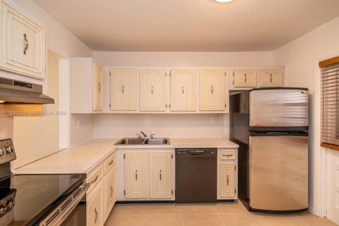 Condo in Davie, Florida, 2 bedrooms  № 2027187 - photo 14