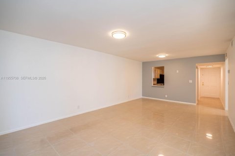 Condo in Davie, Florida, 2 bedrooms  № 2027187 - photo 7