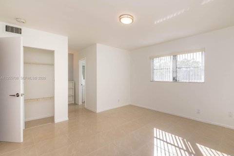 Condo in Davie, Florida, 2 bedrooms  № 2027187 - photo 21