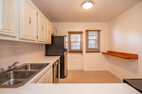 Condo in Davie, Florida, 2 bedrooms  № 2027187 - photo 15