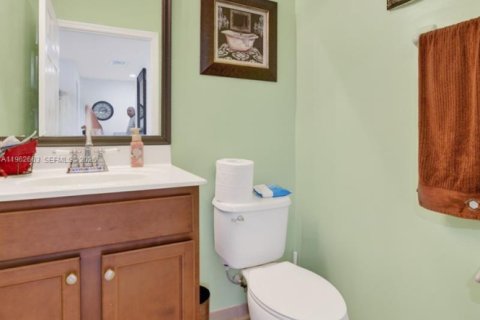 Casa en venta en Homestead, Florida, 4 dormitorios, 280.75 m2 № 2025995 - foto 10