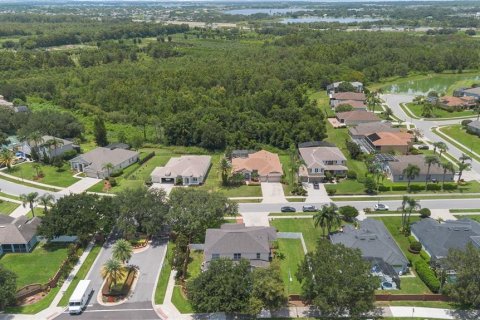 House in Winter Garden, Florida 4 bedrooms, 310.85 sq.m. № 1838244 - photo 9