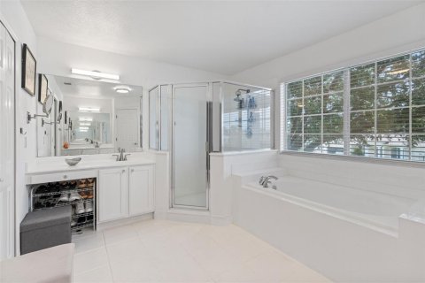 House in Winter Garden, Florida 4 bedrooms, 310.85 sq.m. № 1838244 - photo 20