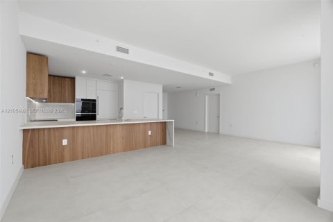 Copropriété à louer à Miami, Floride: 4 chambres, 269.14 m2 № 2414322 - photo 16