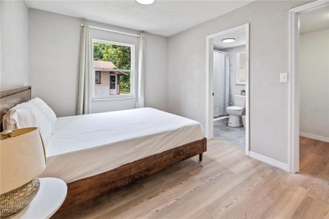Casa en alquiler en Tampa, Florida, 3 dormitorios, 111.48 m2 № 1820959 - foto 6