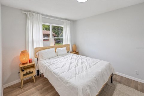 Casa en alquiler en Tampa, Florida, 3 dormitorios, 111.48 m2 № 1820959 - foto 5