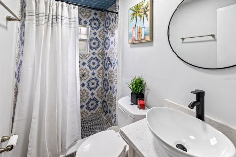 Casa en alquiler en Tampa, Florida, 3 dormitorios, 111.48 m2 № 1820959 - foto 4