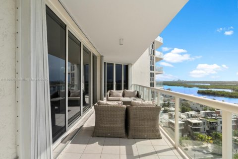 Condominio en venta en Hollywood, Florida, 2 dormitorios, 167.22 m2 № 2012396 - foto 24