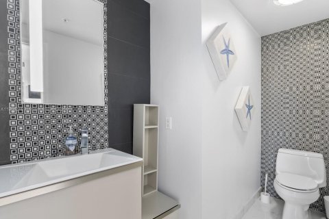 Condominio en venta en Hollywood, Florida, 2 dormitorios, 167.22 m2 № 2012396 - foto 20