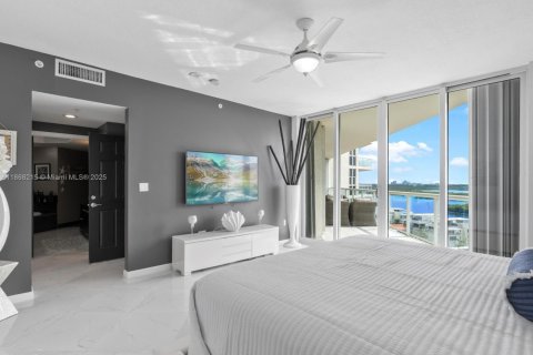 Condominio en venta en Hollywood, Florida, 2 dormitorios, 167.22 m2 № 2012396 - foto 15