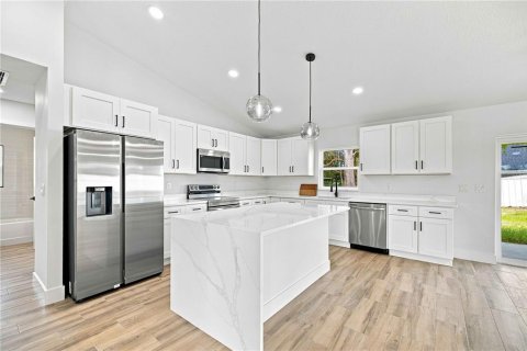 Villa ou maison à vendre à Ocala, Floride: 3 chambres, 136.38 m2 № 2358925 - photo 8