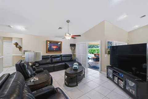 Casa en venta en Lake Worth, Florida, 3 dormitorios, 207.73 m2 № 2382905 - foto 10