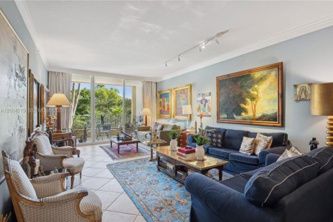 Condo in Key Biscayne, Florida, 2 bedrooms  № 2068615 - photo 3