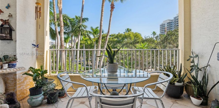 Condo in Key Biscayne, Florida, 2 bedrooms  № 2068615