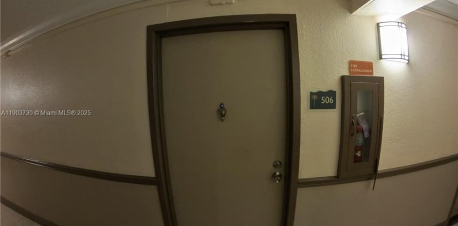 Квартира в Норт-Майами, Флорида 1 спальня, 62.52м2 № 1955072