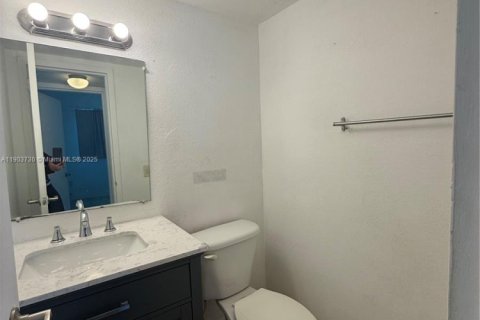 Снять в аренду квартиру в Норт-Майами, Флорида 1 спальня, 62.52м2, № 1955072 - фото 9