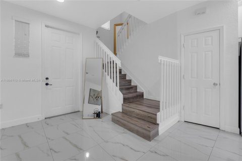 Townhouse in North Lauderdale, Florida 2 bedrooms, 107.86 sq.m. № 1753062 - photo 19