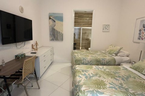 Condominio en venta en Sunny Isles Beach, Florida, 2 dormitorios, 179.77 m2 № 2016324 - foto 13