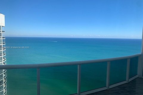 Condo in Sunny Isles Beach, Florida, 2 bedrooms  № 2016324