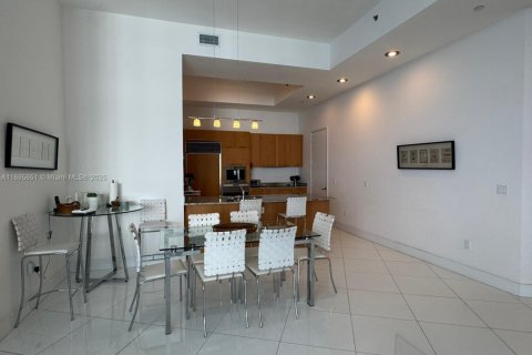 Condominio en venta en Sunny Isles Beach, Florida, 2 dormitorios, 179.77 m2 № 2016324 - foto 8