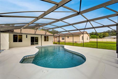 House in Winter Park, Florida 4 bedrooms, 190.45 sq.m. № 2398489 - photo 8