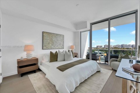 Condo in Bay Harbor Islands, Florida, 4 bedrooms  № 2031280 - photo 14