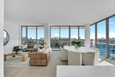 Condo in Bay Harbor Islands, Florida, 4 bedrooms  № 2031280