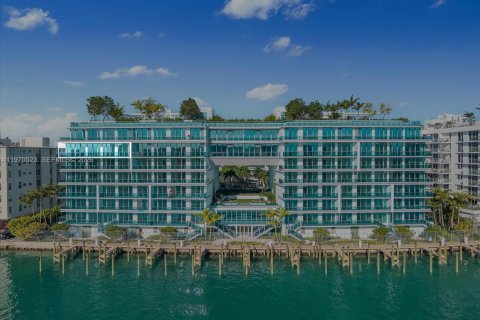 Condo in Bay Harbor Islands, Florida, 4 bedrooms  № 2031280 - photo 6