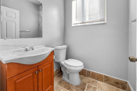 Casa en alquiler en Homestead, Florida, 4 dormitorios, 208.38 m2 № 1954333 - foto 7