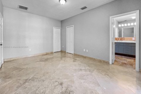 Casa en alquiler en Homestead, Florida, 4 dormitorios, 208.38 m2 № 1954333 - foto 21