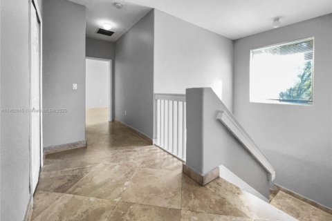 Casa en alquiler en Homestead, Florida, 4 dormitorios, 208.38 m2 № 1954333 - foto 14