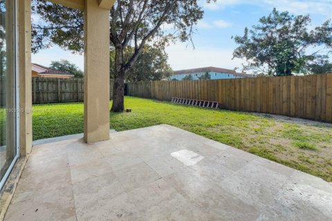 Casa en alquiler en Homestead, Florida, 4 dormitorios, 208.38 m2 № 1954333 - foto 29