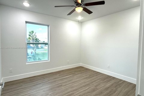 House in Kissimmee, Florida 4 bedrooms, 215.53 sq.m. № 1878384 - photo 26