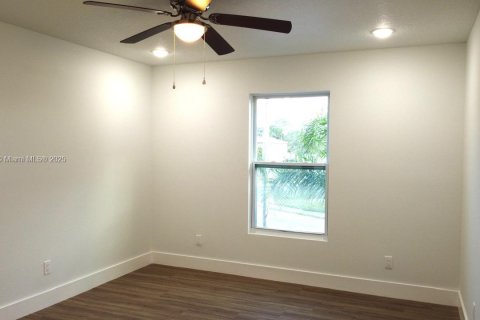 House in Kissimmee, Florida 4 bedrooms, 215.53 sq.m. № 1878384 - photo 21