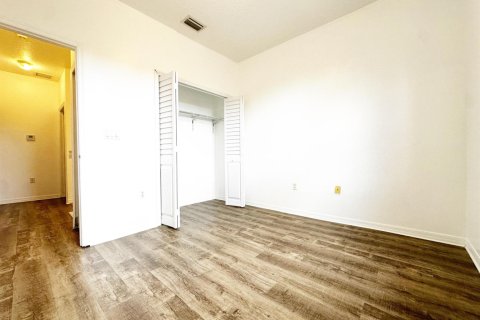 Copropriété à louer à Pembroke Pines, Floride: 3 chambres, 129.23 m2 № 2249162 - photo 5