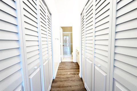Copropriété à louer à Pembroke Pines, Floride: 3 chambres, 129.23 m2 № 2249162 - photo 9