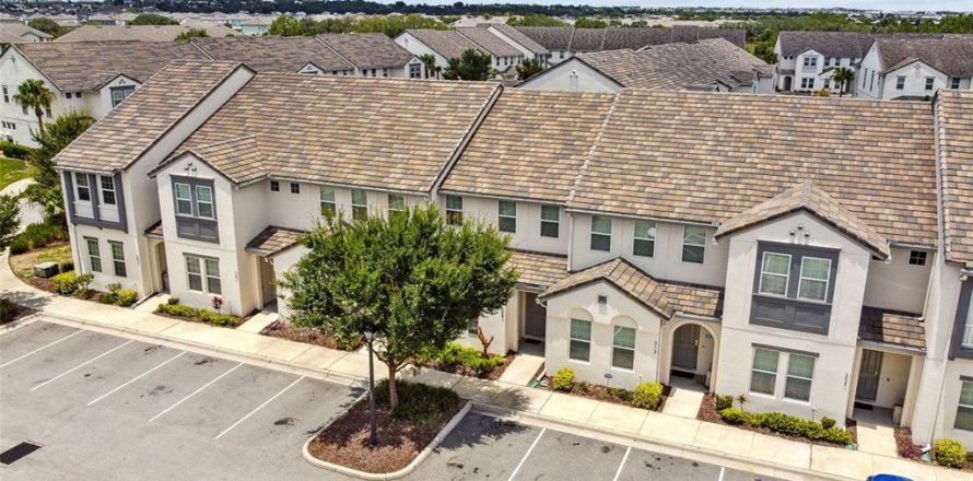 Touwnhouse à Davenport, Floride 3 chambres, 164.53 m2 № 2355898