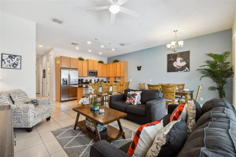 Touwnhouse à vendre à Davenport, Floride: 3 chambres, 164.53 m2 № 2355898 - photo 9