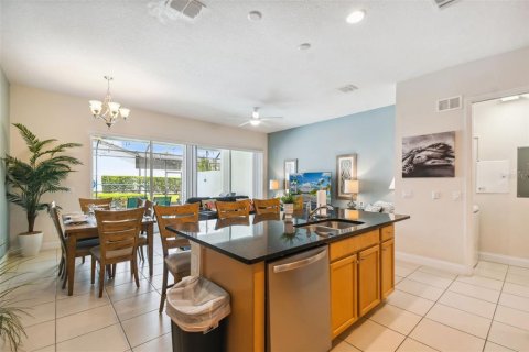 Touwnhouse à vendre à Davenport, Floride: 3 chambres, 164.53 m2 № 2355898 - photo 12