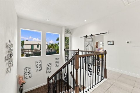 Villa ou maison à vendre à Saint Petersburg, Floride: 4 chambres, 291.9 m2 № 2423975 - photo 30