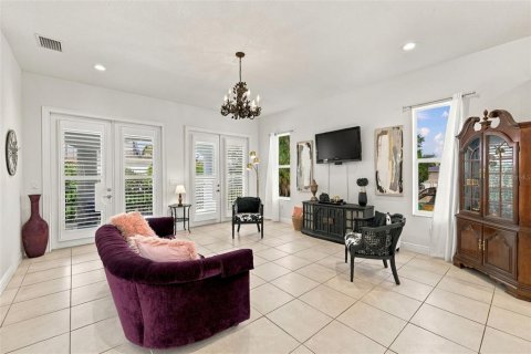 Villa ou maison à vendre à Saint Petersburg, Floride: 4 chambres, 291.9 m2 № 2423975 - photo 3