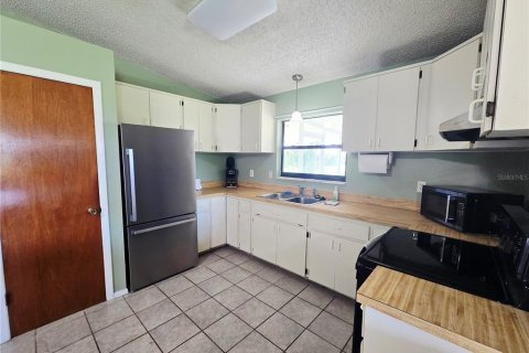 Casa en venta en Bronson, Florida, 4 dormitorios, 145.67 m2 № 1833539 - foto 8