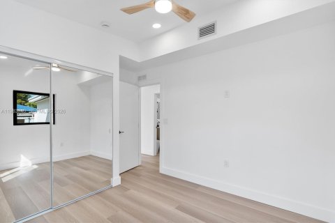 Villa ou maison à vendre à West Park, Floride: 2 chambres, 53.14 m2 № 2048622 - photo 16