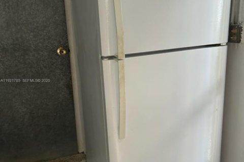 Casa en venta en Coral Gables, Florida, 3 dormitorios, 146.32 m2 № 1976577 - foto 29