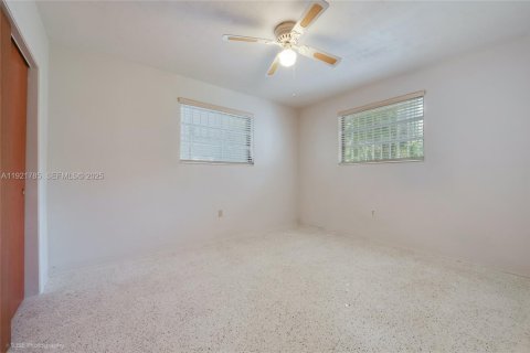 Casa en venta en Coral Gables, Florida, 3 dormitorios, 146.32 m2 № 1976577 - foto 17