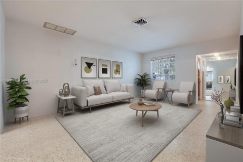 Casa en venta en Coral Gables, Florida, 3 dormitorios, 146.32 m2 № 1976577 - foto 4