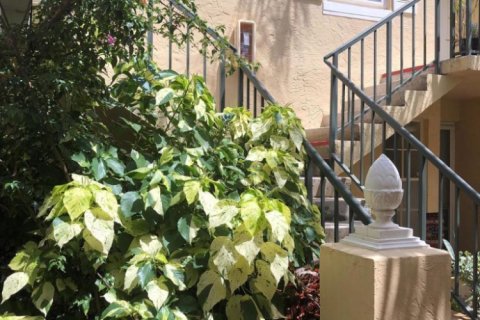 Condo in Lake Park, Florida, 1 bedroom  № 2186602 - photo 10