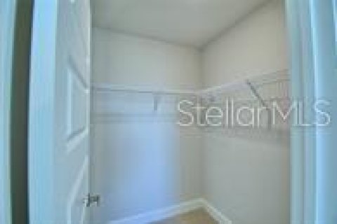 House in Winter Haven, Florida 4 bedrooms, 204.57 sq.m. № 1724649 - photo 18