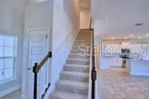 House in Winter Haven, Florida 4 bedrooms, 204.57 sq.m. № 1724649 - photo 2
